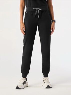 Figs Zamora Black Jogger Scrub Pants